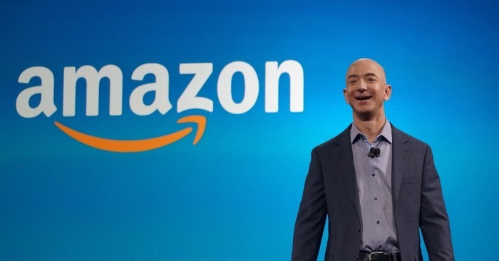 Jeff Bezos a fost cel mai bogat om din lume pentru cateva ore. Cine i-a luat locul