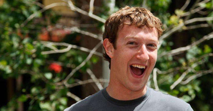 Zuckerberg, mai bogat in urma rezultatelor bune ale Facebook