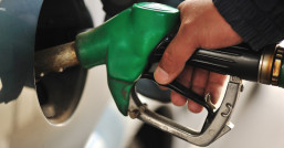 Benzina si motorina se scumpesc de la 1 ianuarie 2021